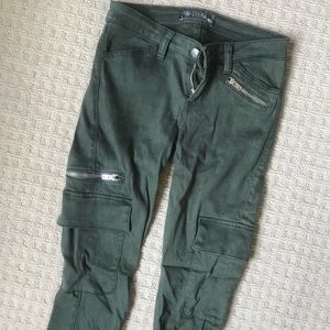 GUESS army green skinny jeans